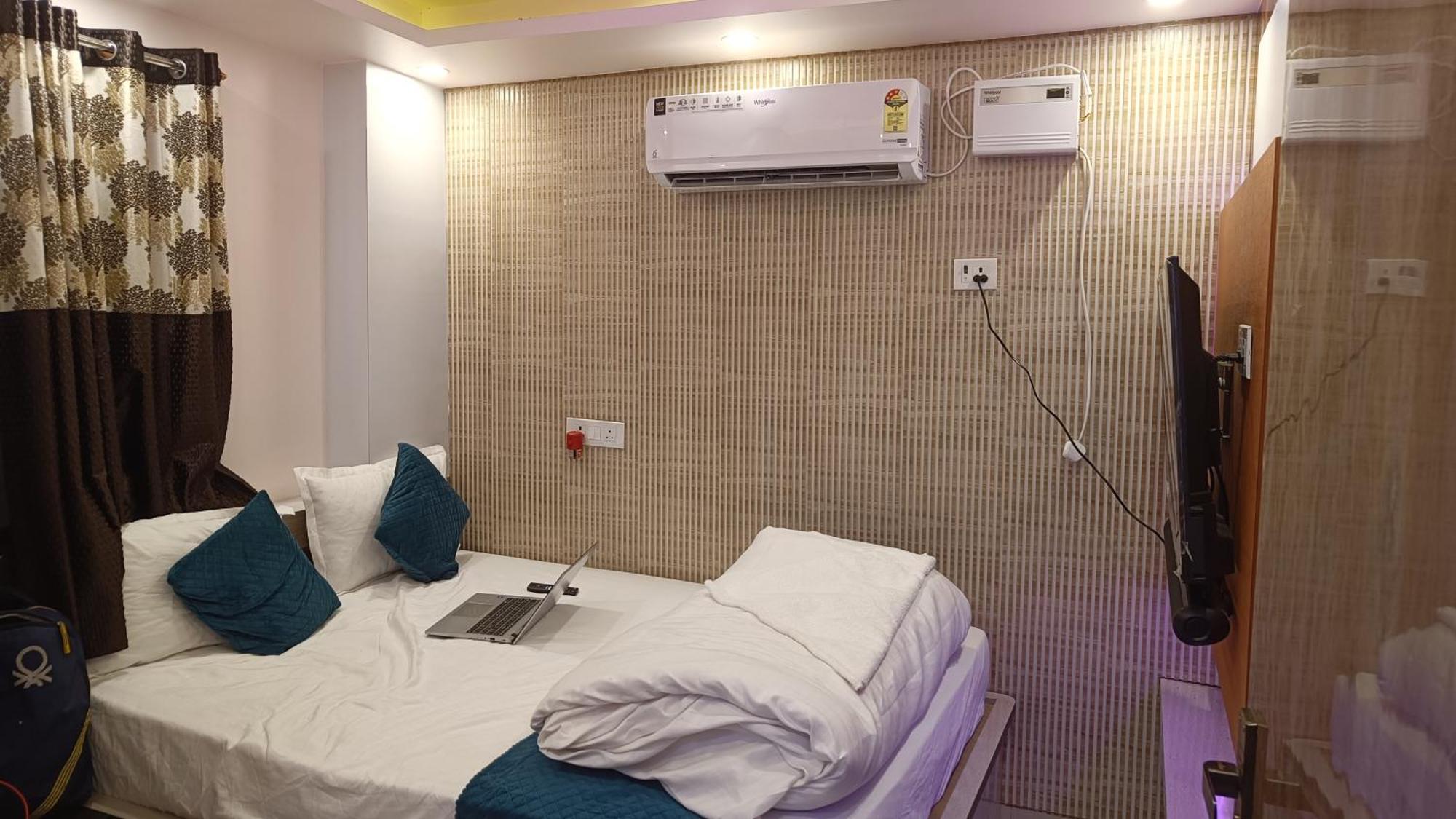 Hotel Zaika In Madhubani Екстериор снимка